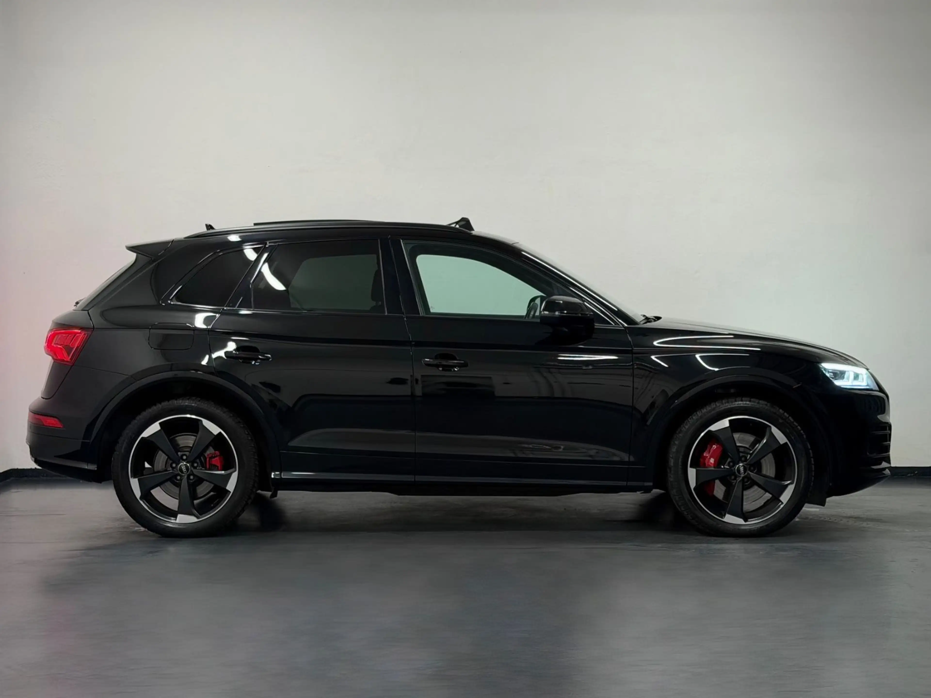 Audi SQ5 3.0 TDI QUATTRO PANO/MASSAGE/ACC/KEYLESS/LED — photo 9