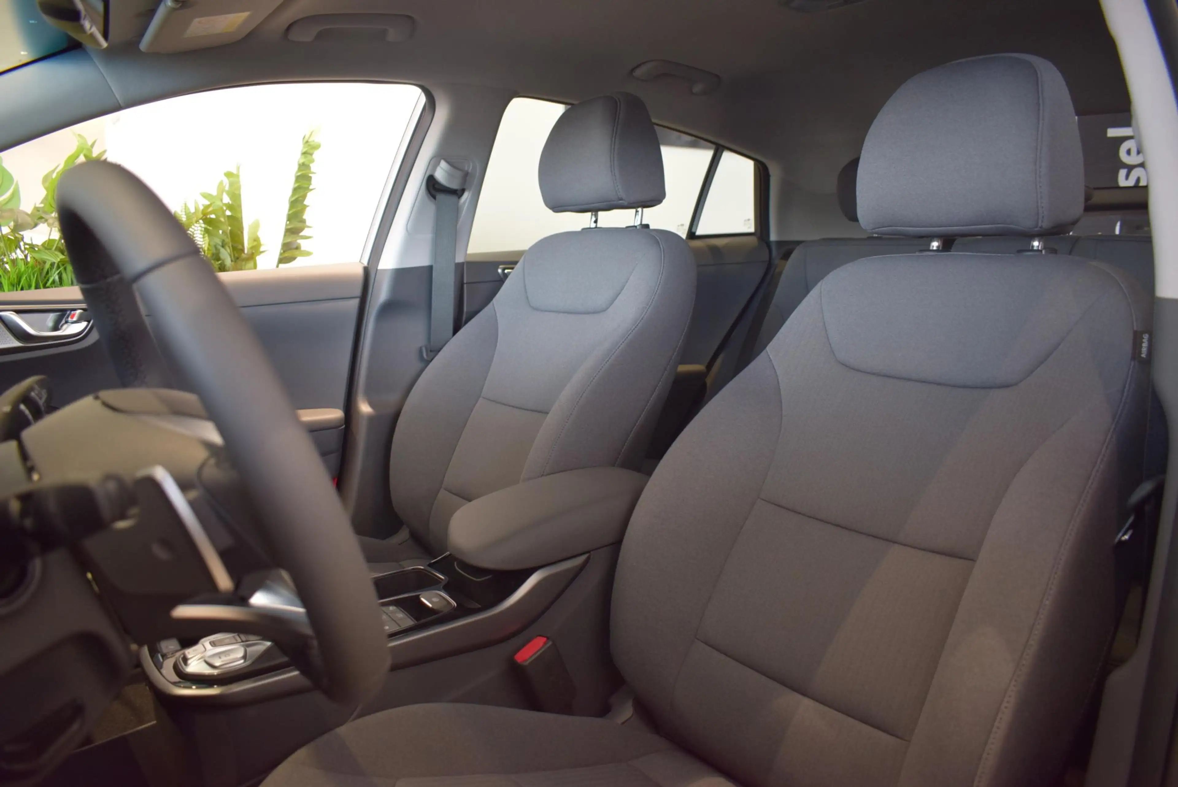 Hyundai IONIQ Comfort EV 38 kWh | Hyundai IONIQ Comfort EV | App — photo 11