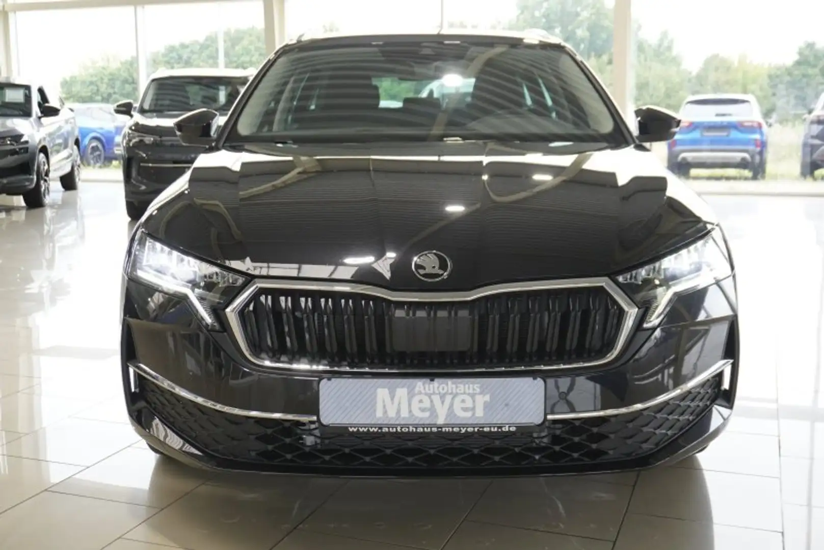 Skoda Octavia Combi 2,0TDI DSG aAHK/Kamera/Kessy/el.Klappe    ** Schwarz - 2