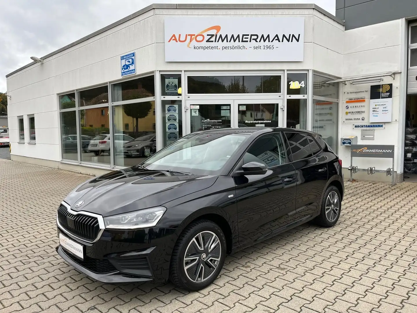 Skoda Fabia Sitzheizung DAB Parkpilot RF-Kamera LED Schwarz - 1