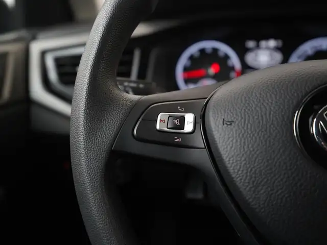 Volkswagen Polo view 7