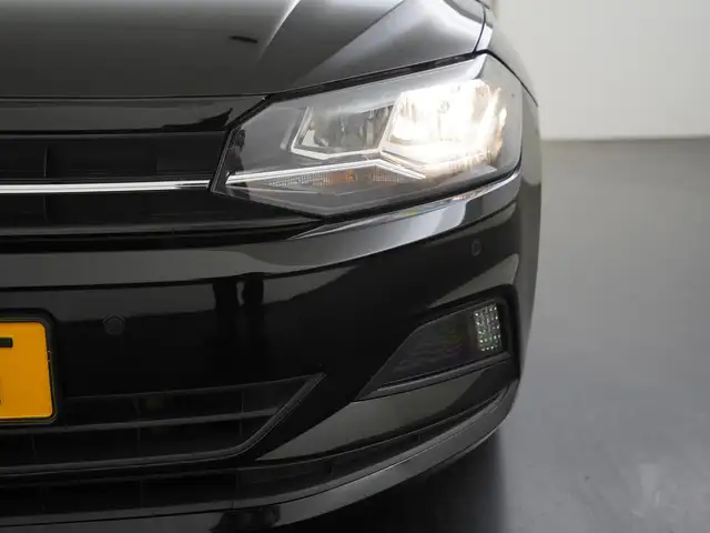 Volkswagen Polo view 21