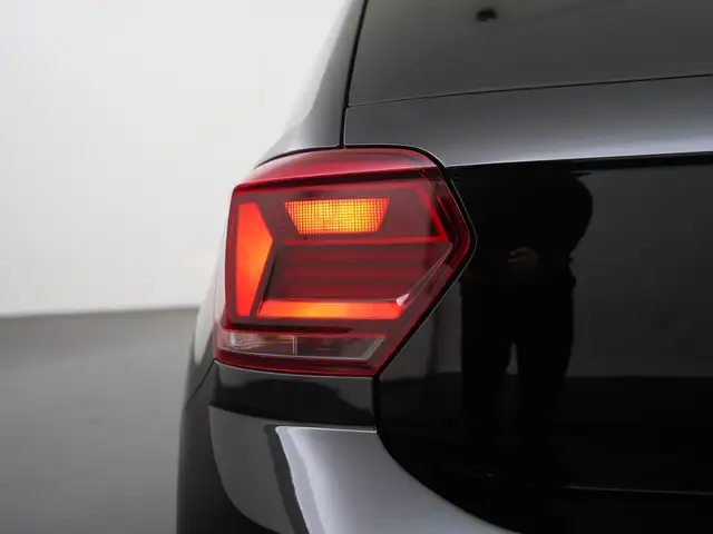 Volkswagen Polo view 22