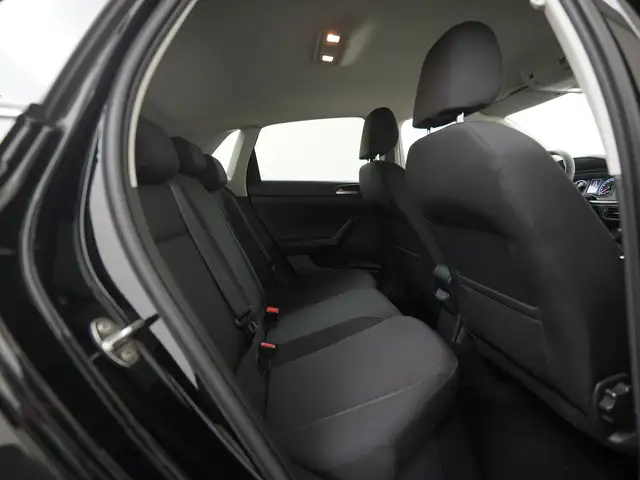 Volkswagen Polo view 24