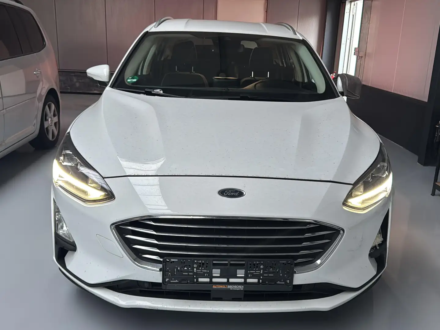 Ford Focus Titanium 2.0 TDCi AUTOMATIK LED NAVI KLIMA SHZ LHZ Weiß - 2
