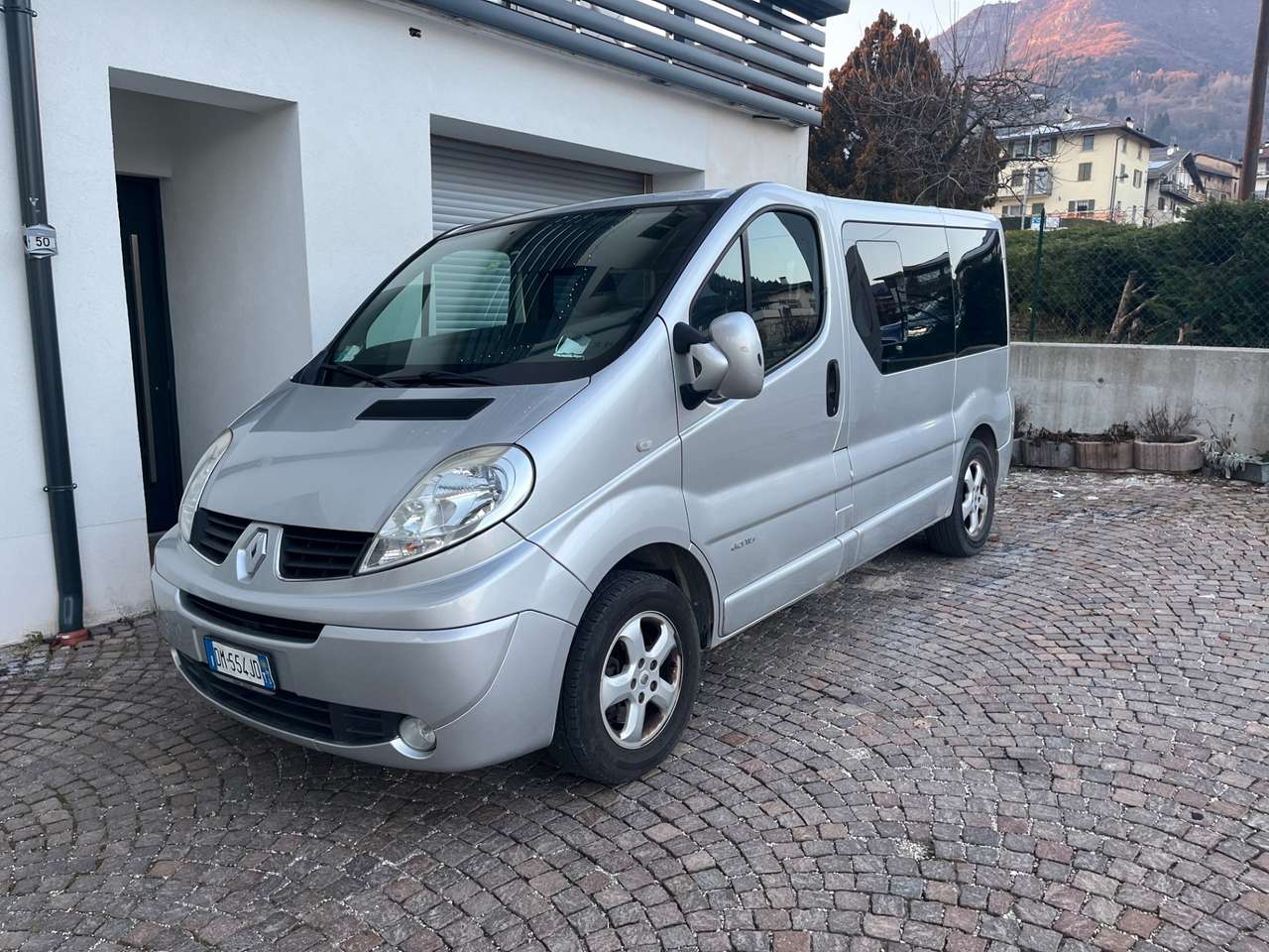 Renault Trafic Trafic T27 2.0 dCi/90 PC-TN Passenger Confort