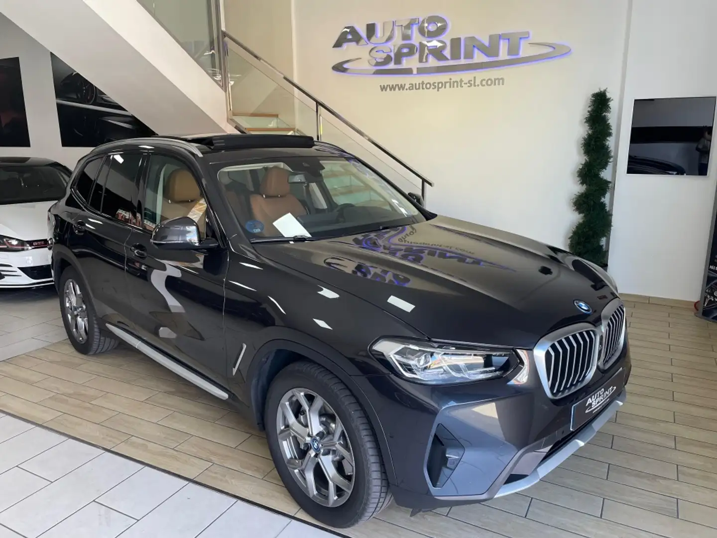 BMW X3 xDrive 30e xLine Negro - 1