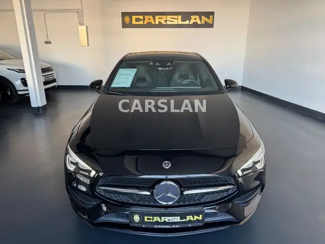 Mercedes-Benz Cla view 3