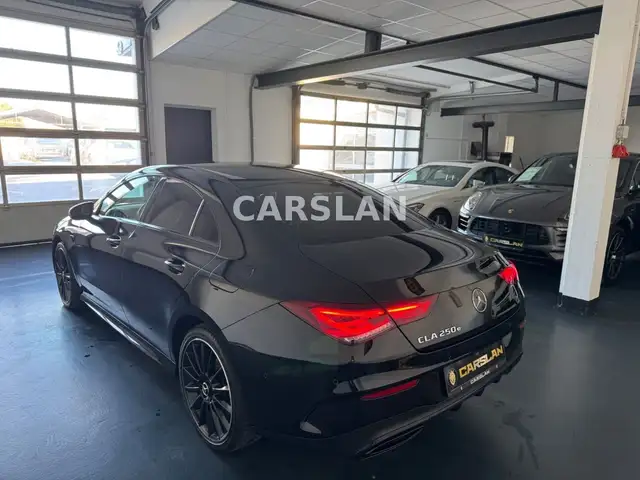 Mercedes-Benz Cla view 10