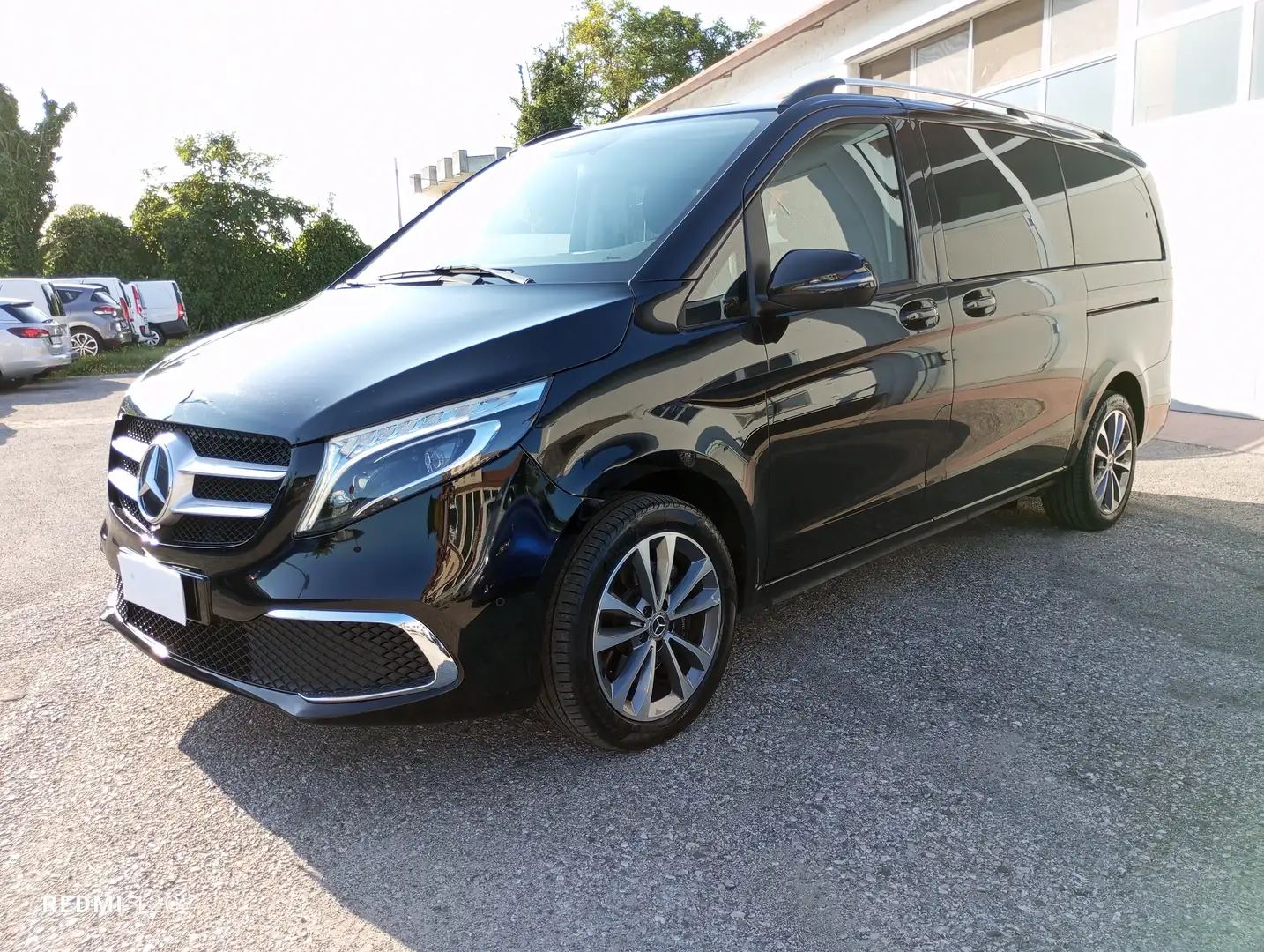 Mercedes-Benz V 250 AUT. 4 MATIC 6 POSTI LONG PREMIUM Schwarz - 2