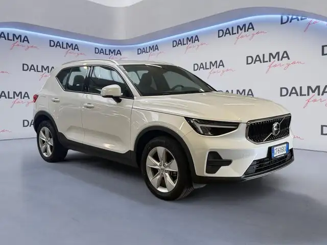 Volvo XC40 view 7