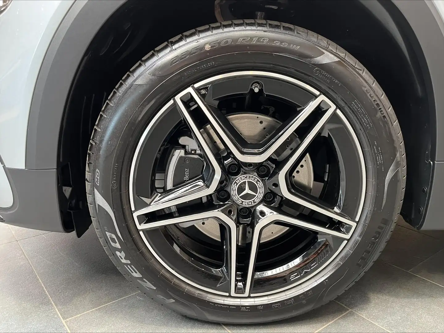 Mercedes-Benz GLB 180 GLB Star Edition Argento - 2