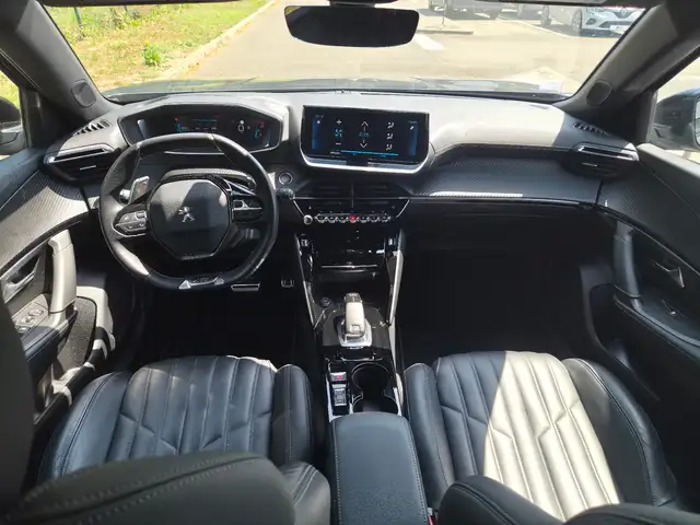 Peugeot 2008 view 14
