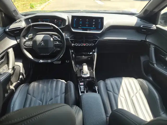 Peugeot 2008 view 9