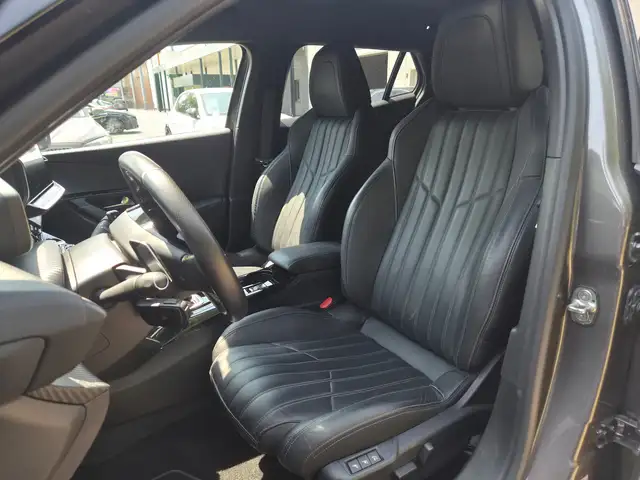 Peugeot 2008 view 10