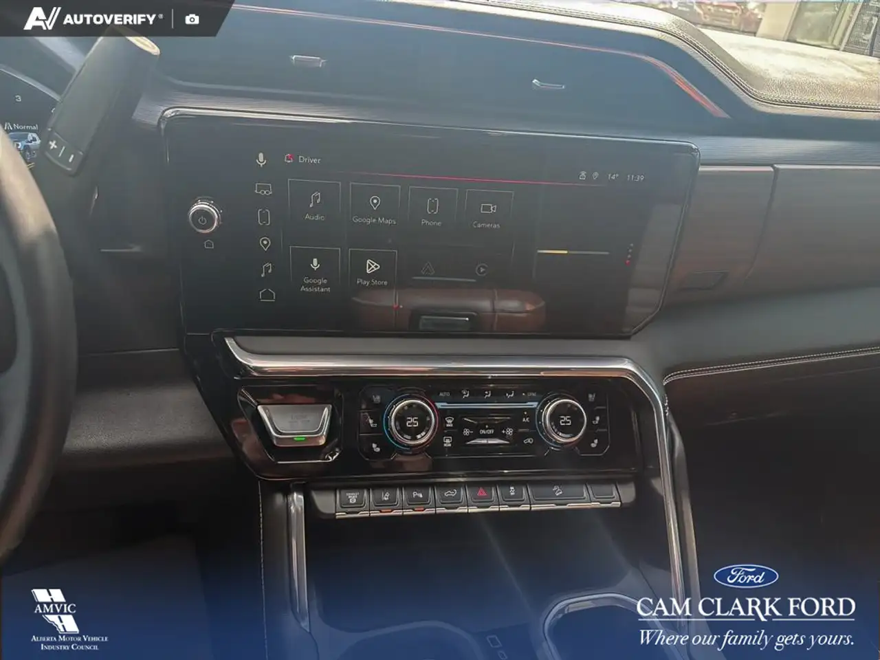 GMC Sierra 3500HD снимка GMC Sierra 3500HD