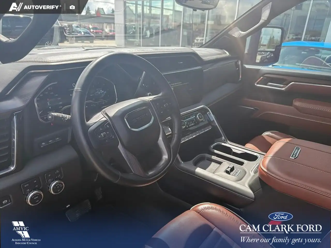 GMC Sierra 3500HD снимка GMC Sierra 3500HD