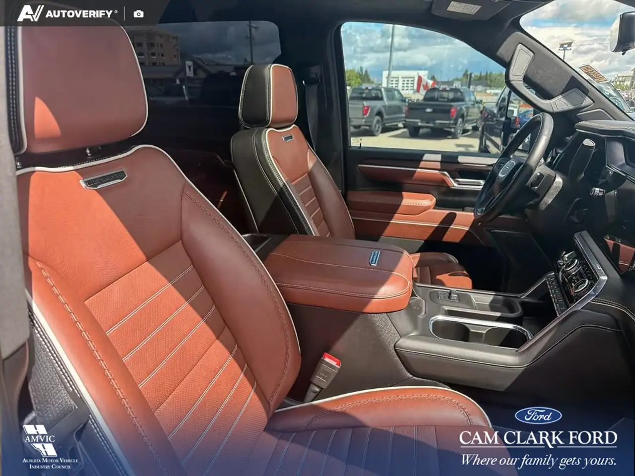 GMC Sierra 3500HD снимка GMC Sierra 3500HD