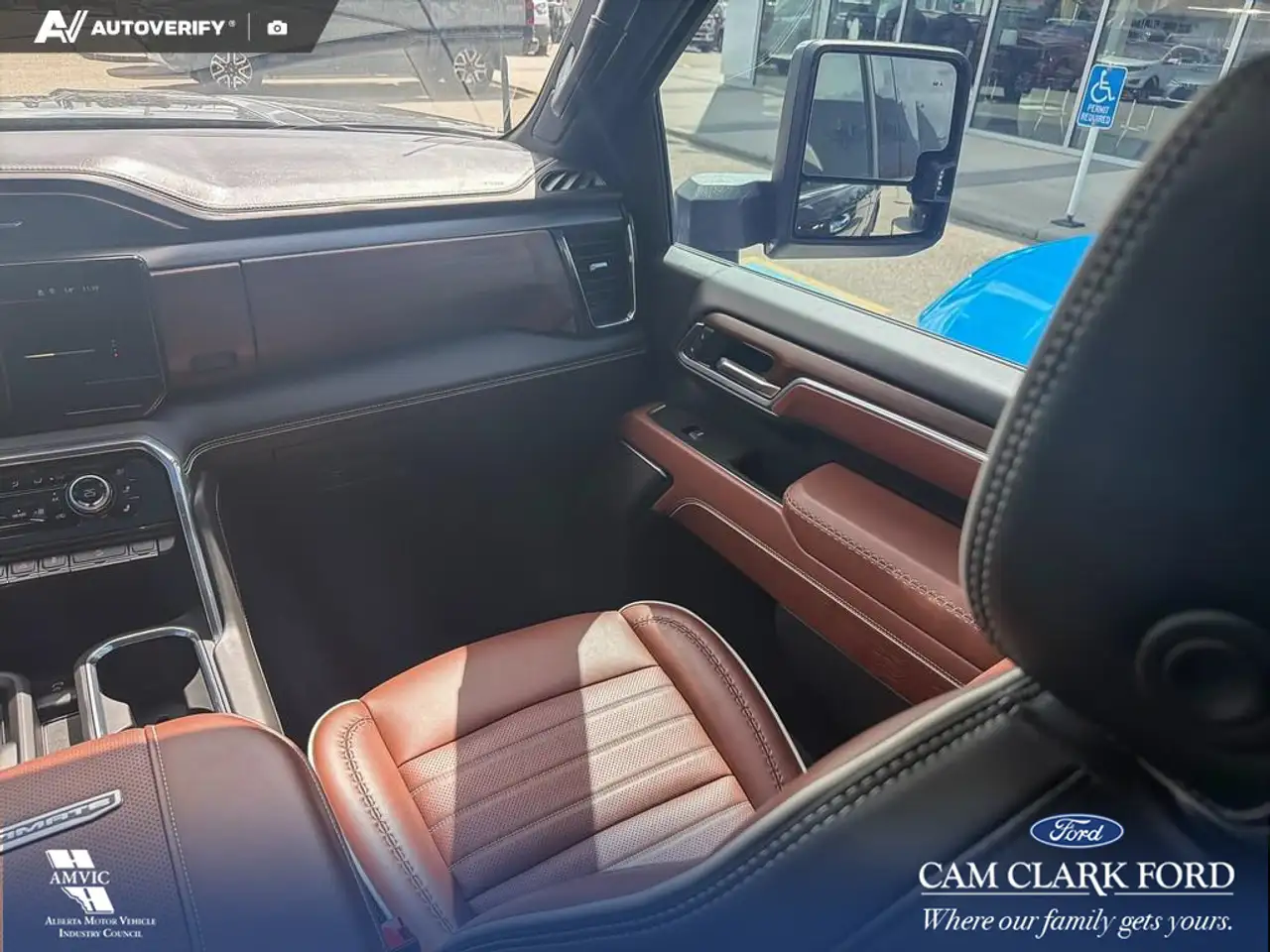 GMC Sierra 3500HD снимка GMC Sierra 3500HD