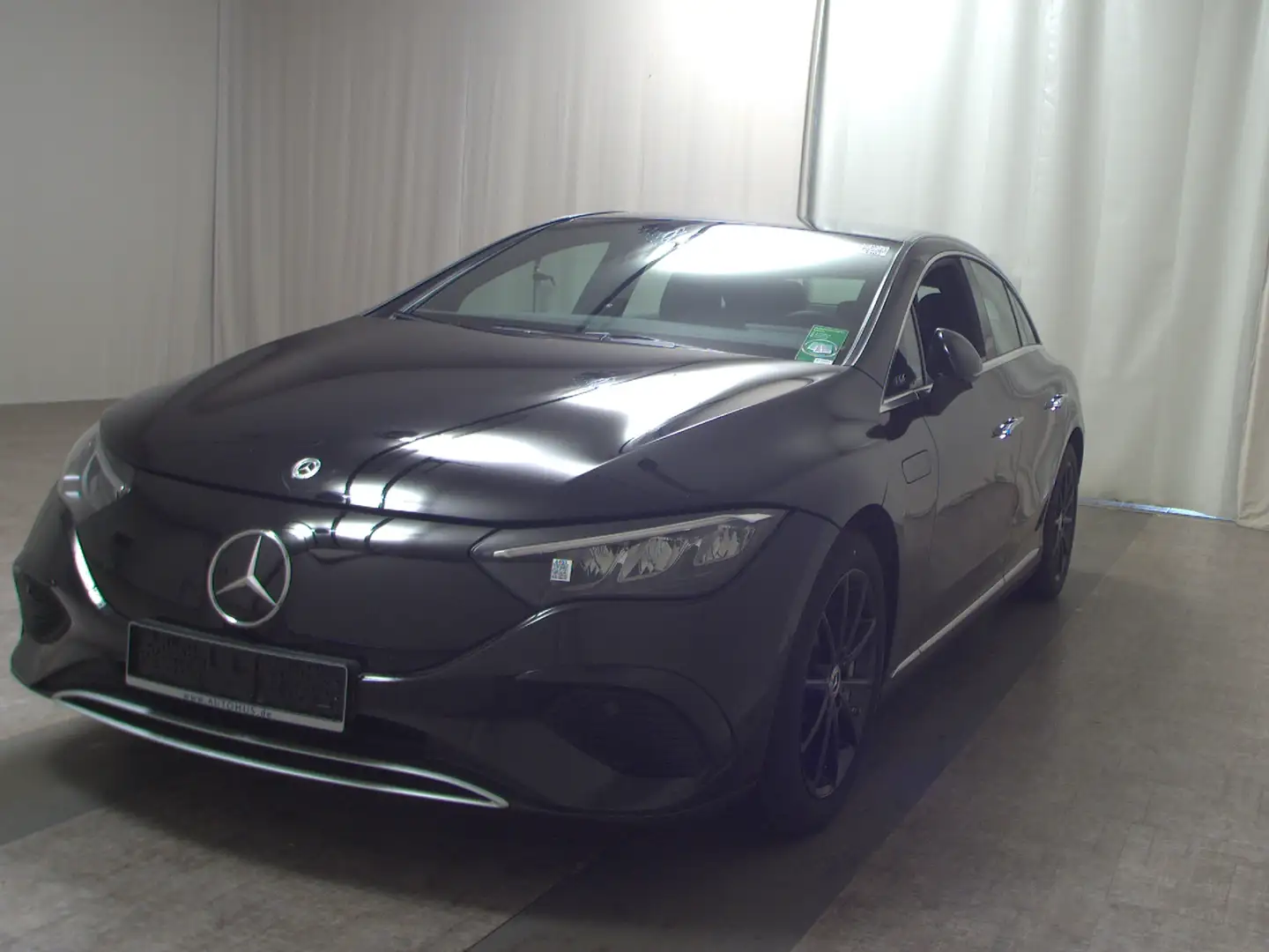 Mercedes-Benz EQE 300 T-Leder Navi LED MBUX+ Burmester ACC PDC Černá - 2