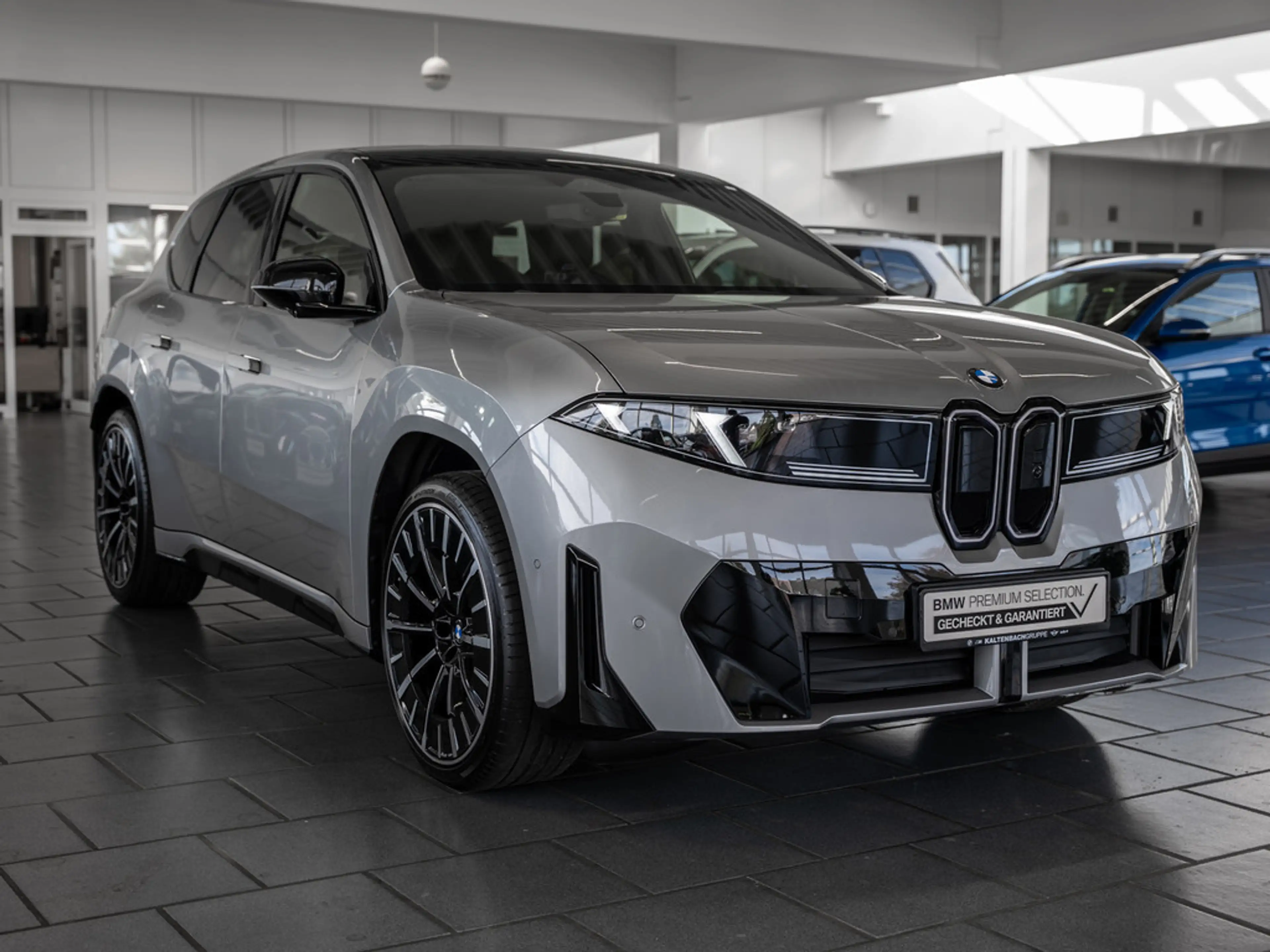 BMW iX3 xDrive50 PANO AHK HUD 360° LED ACC NAVI — photo 4