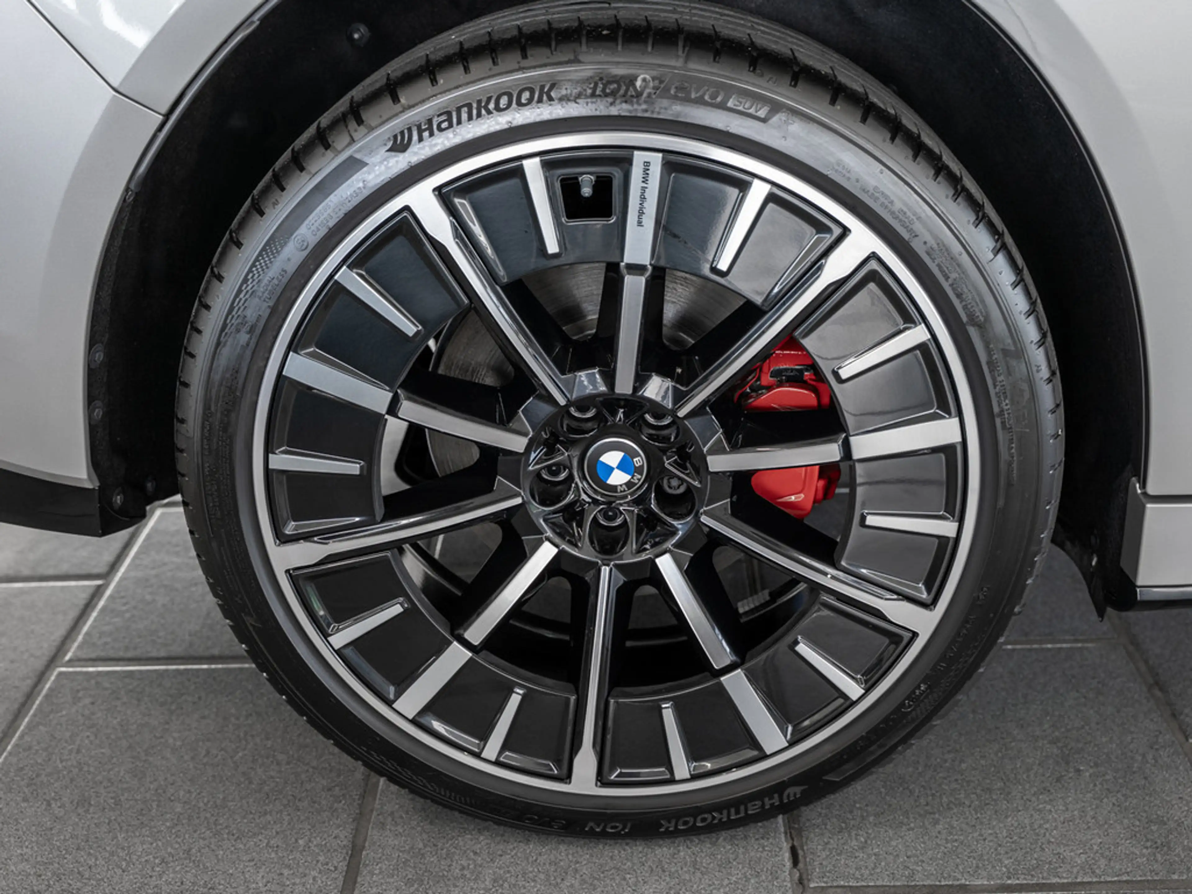 BMW iX3 xDrive50 PANO AHK HUD 360° LED ACC NAVI — photo 10