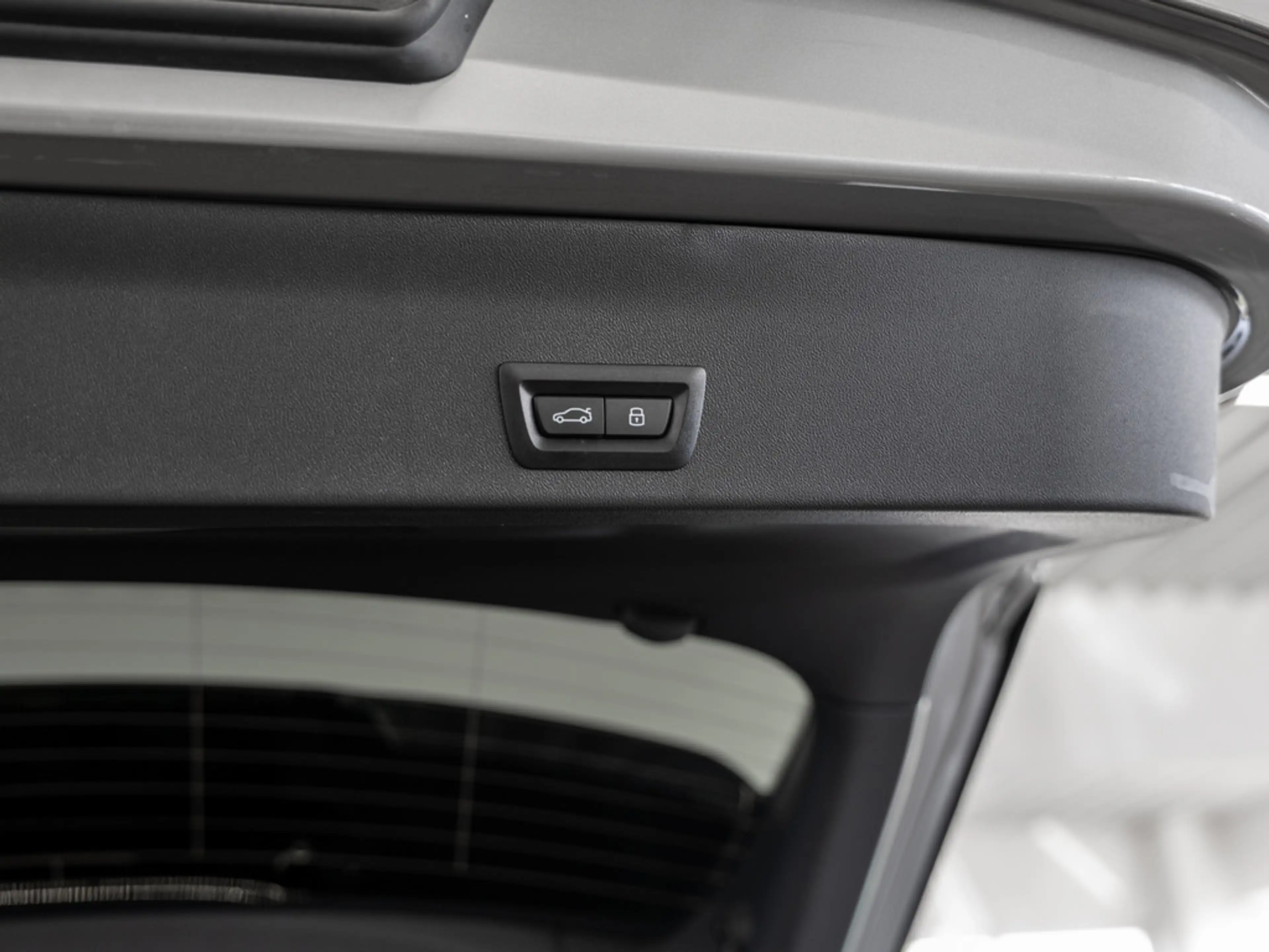 BMW iX3 xDrive50 PANO AHK HUD 360° LED ACC NAVI — photo 12