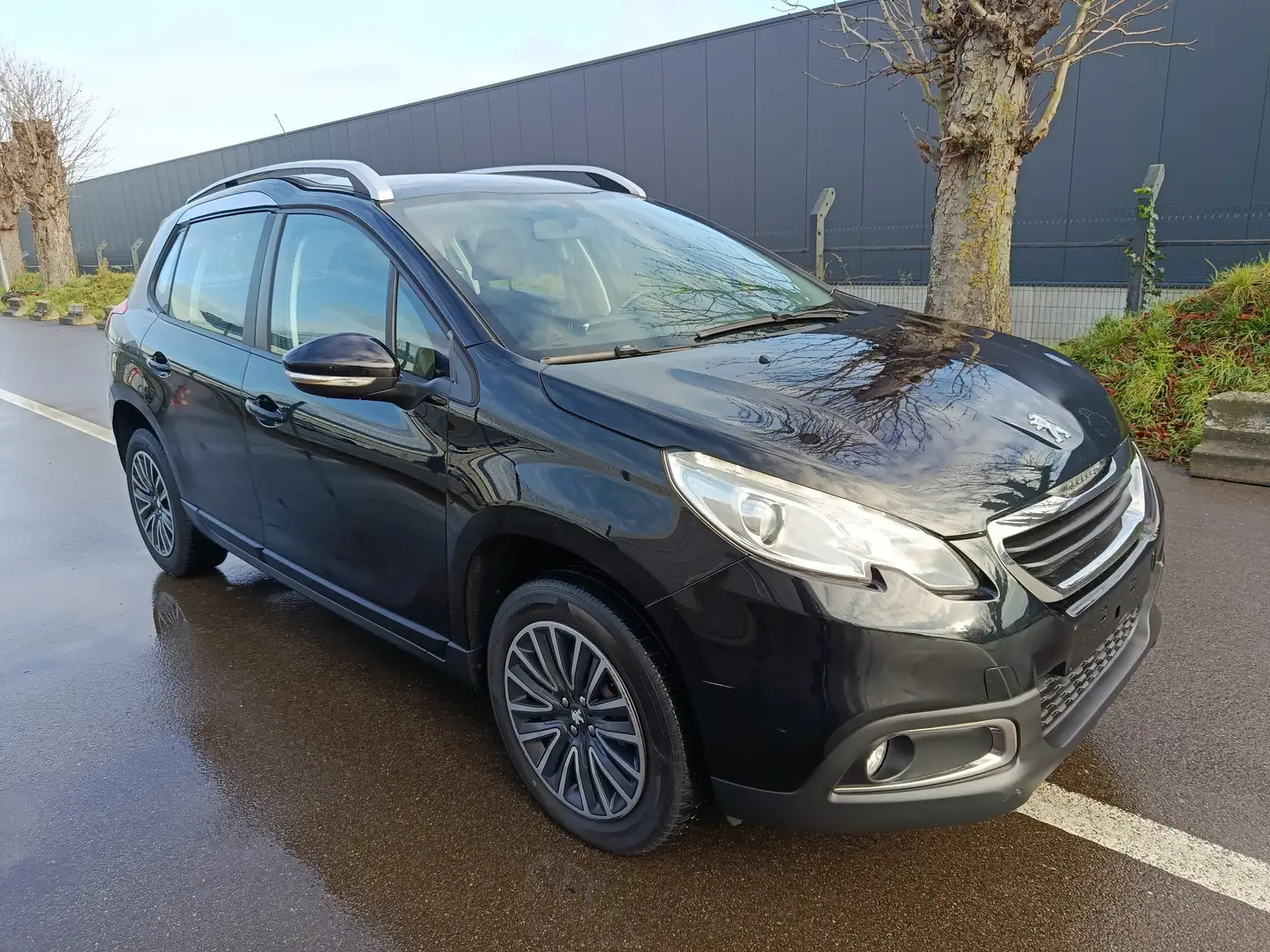 Peugeot 2008 2008 1.4 HDi Active Schwarz - 2