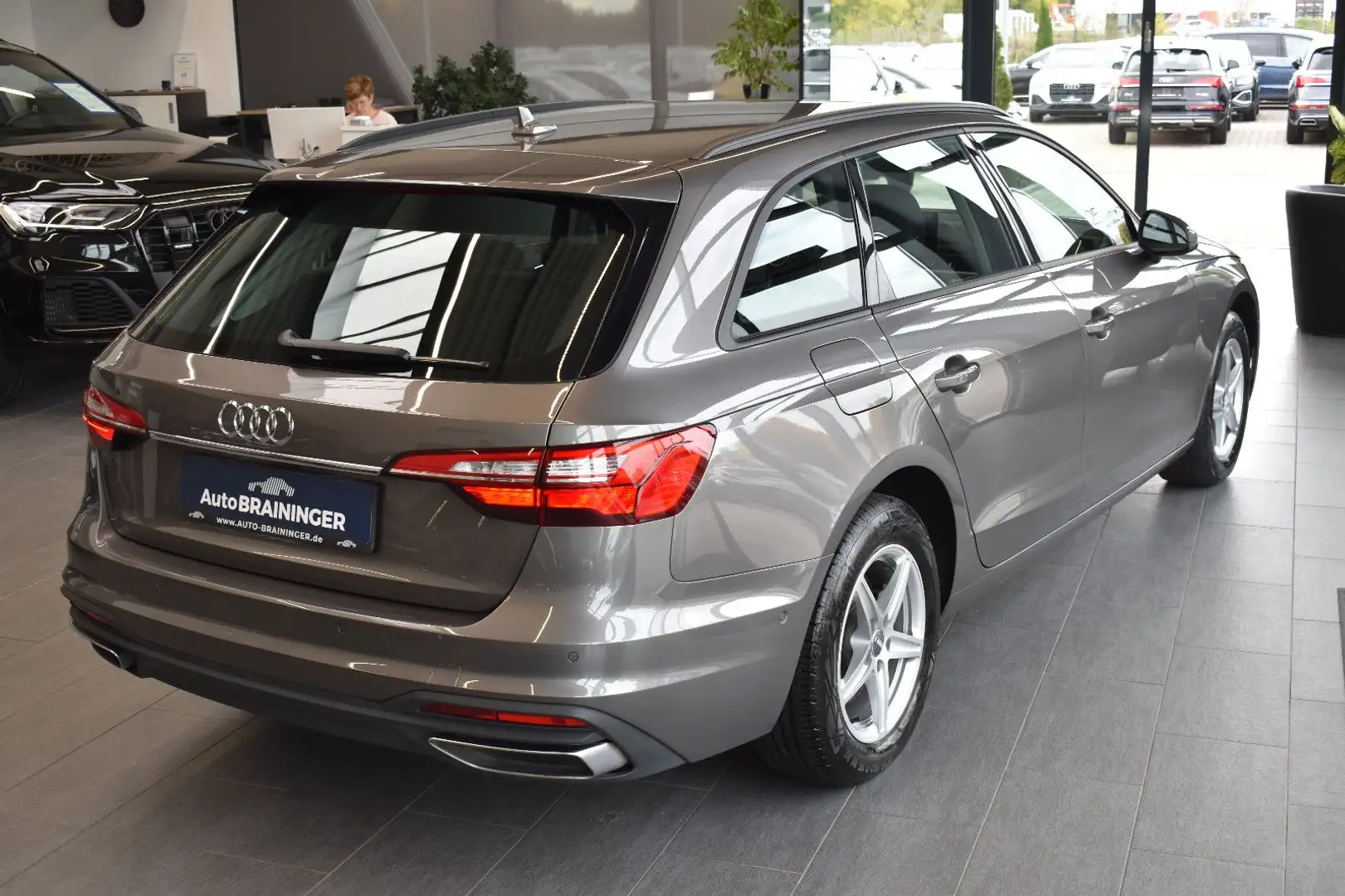 Audi A4 Avant 35TDI S-tronic LED~AHK~RFK~Tempomat~SHZ Gris - 2