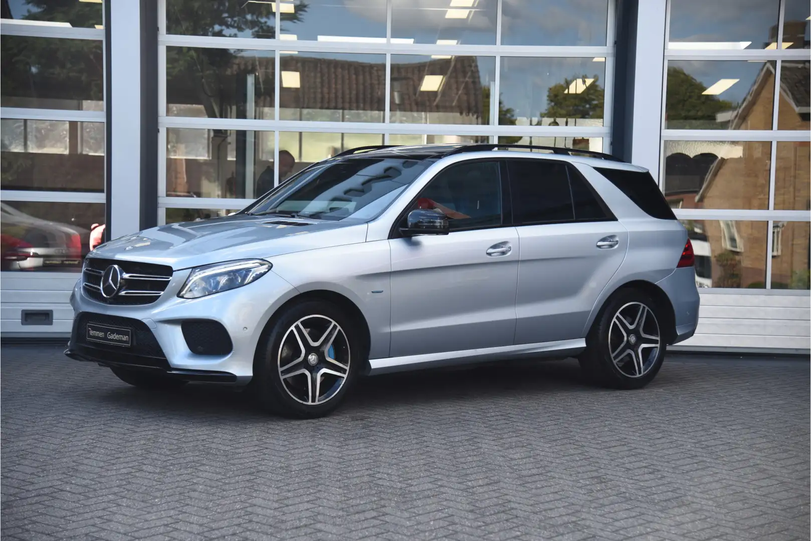 Mercedes-Benz GLE 500 e 4MATIC AMG Sport Edition Argent - 2