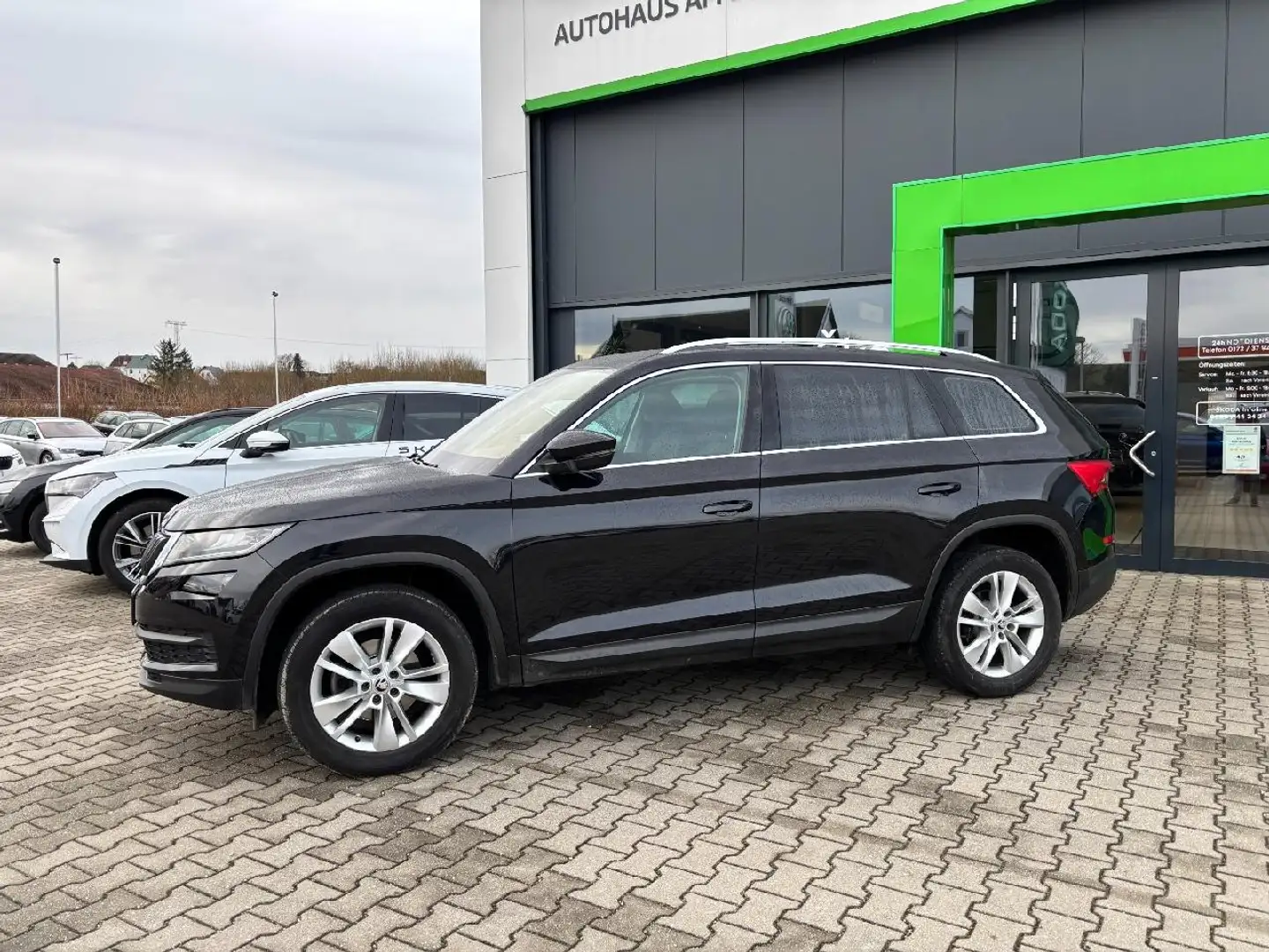 Skoda Kodiaq Style 4x4 110 kW DSG Kamera+beh.WSS Schwarz - 2