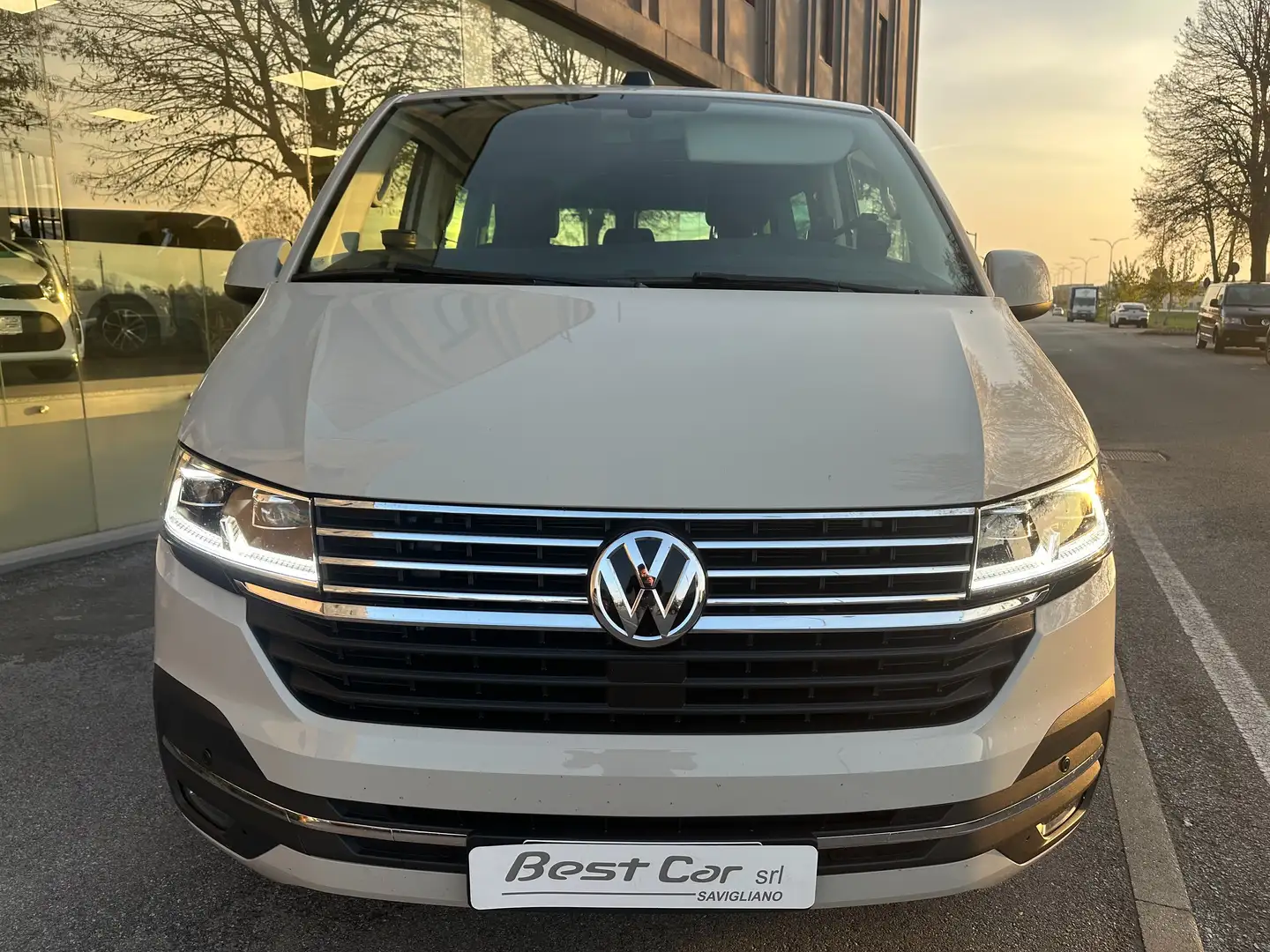 Volkswagen T6.1 Caravelle CARAVELLE 8 POST/MATRIX /AUT DSG/CAMERA POST/WEBAS Beige - 2