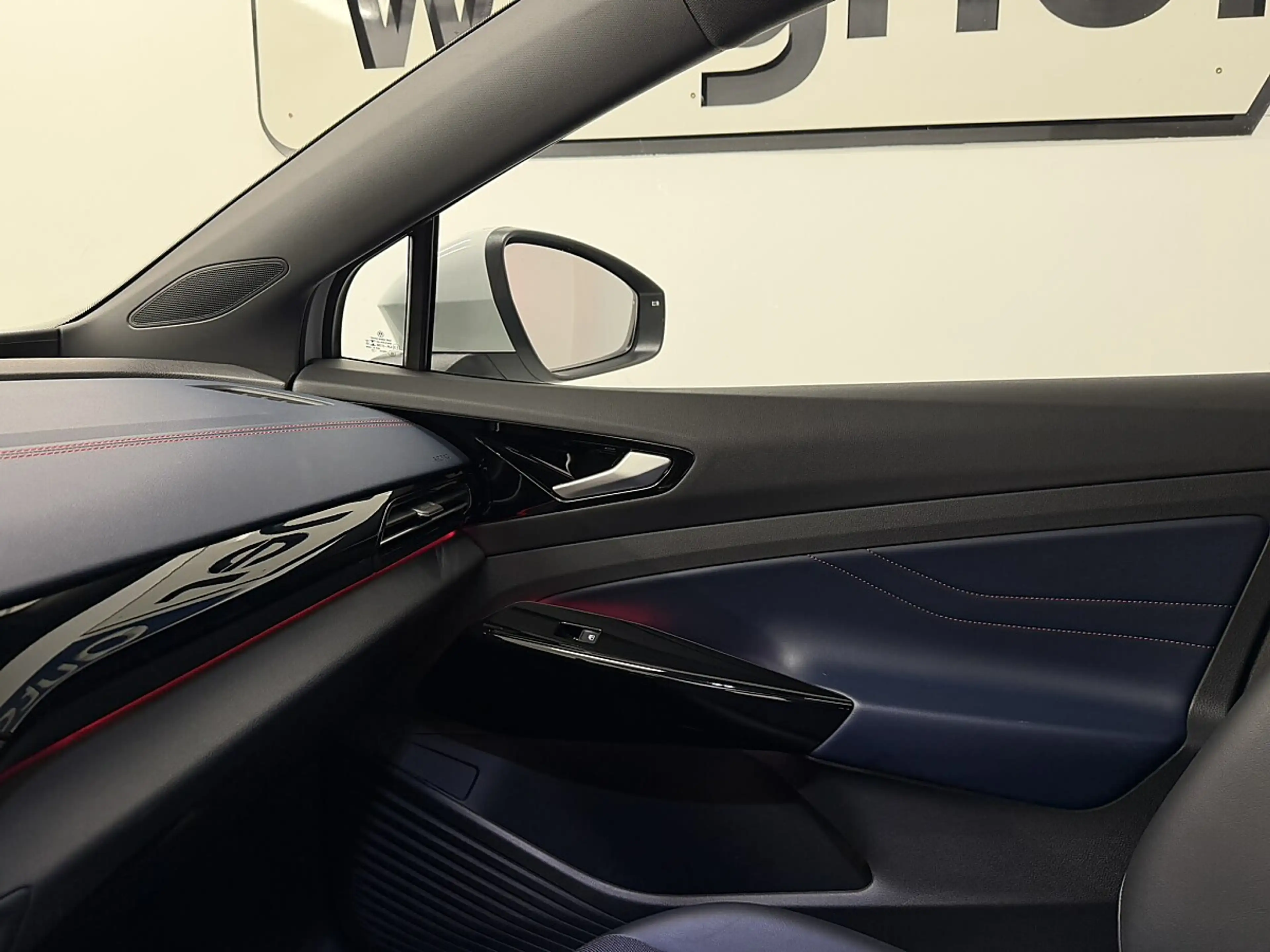 Volkswagen ID.5 GTX 220 kW / 77kWh.Matrix LED/ACC/Glasdach/Head... — photo 14