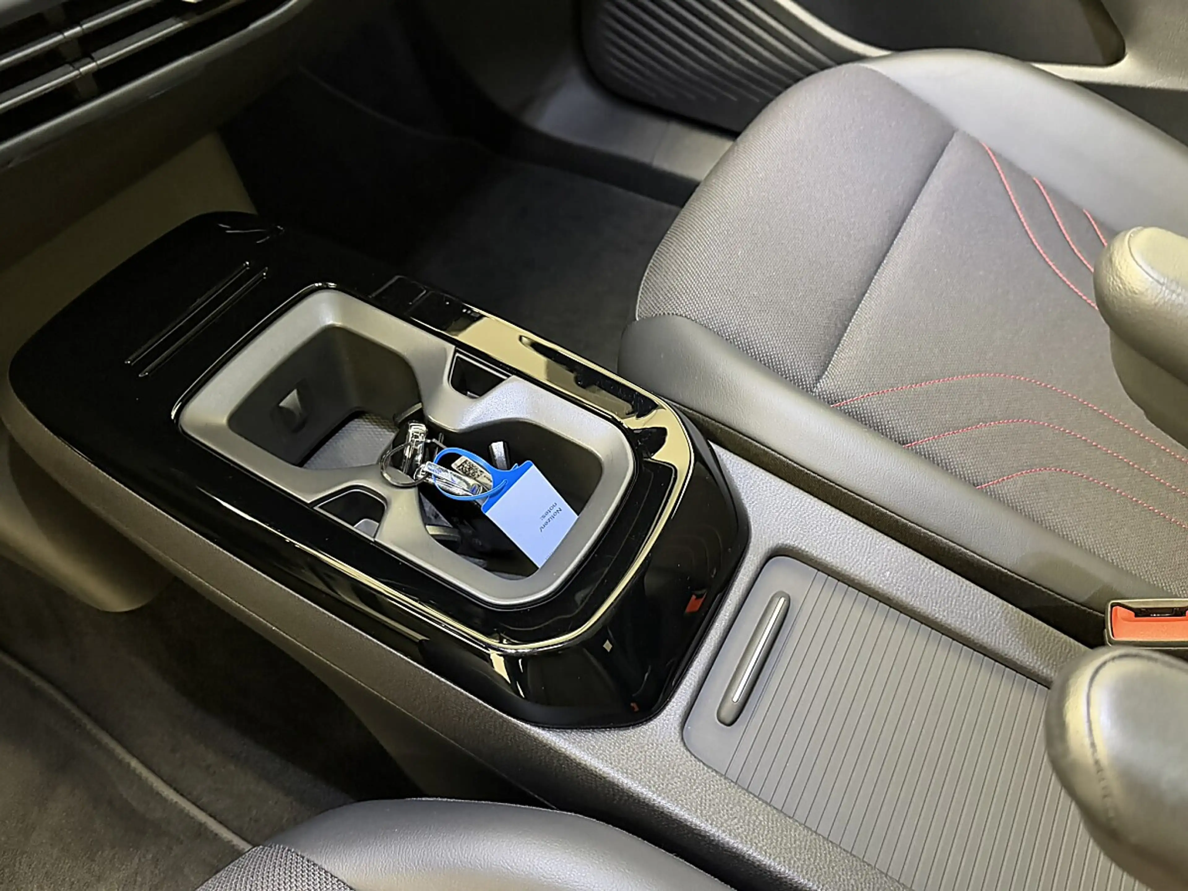 Volkswagen ID.5 GTX 220 kW / 77kWh.Matrix LED/ACC/Glasdach/Head... — photo 13