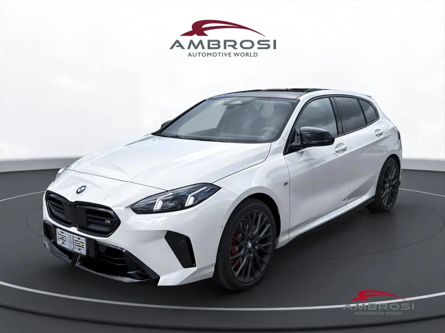 BMW M1 M135 xDrive Msport Pro Premium Package Weiß - 1