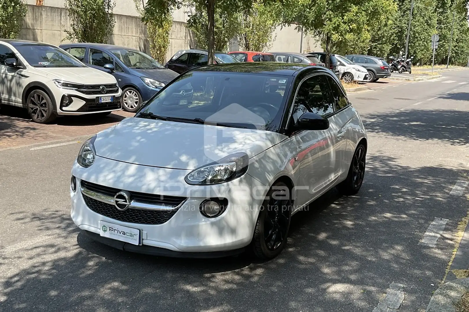 Opel Adam Adam 1.2 70 CV VR/46 Limited Edition Wit - 1
