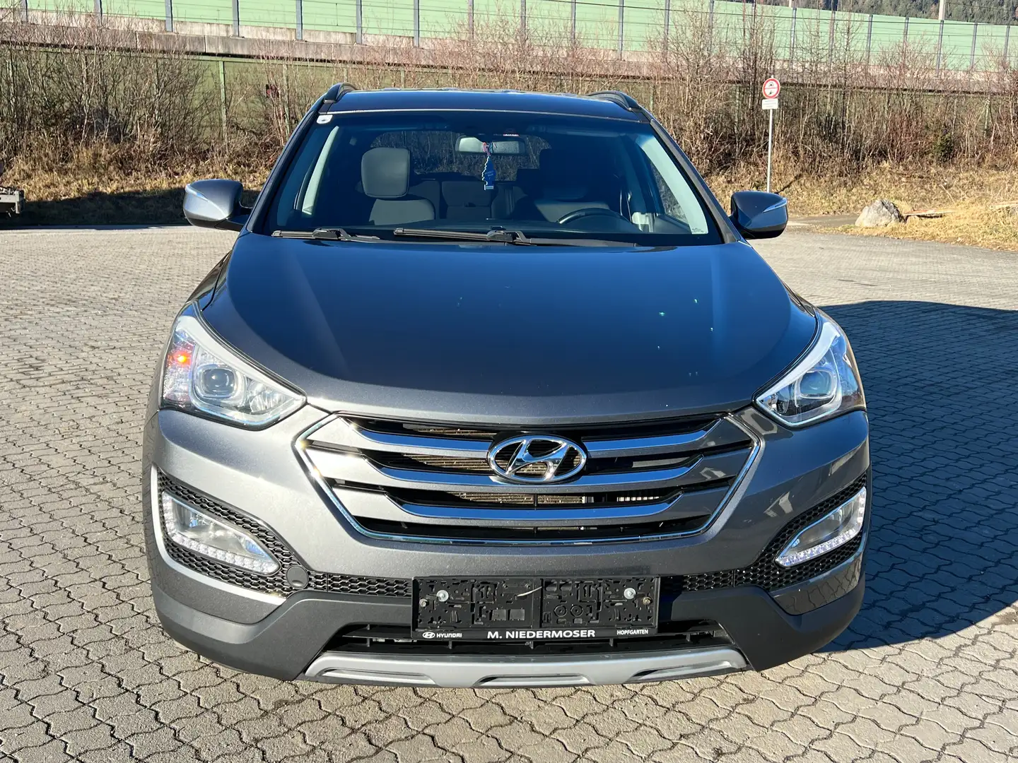 Hyundai SANTA FE Style 4WD Automatik LED 2-Hand* Grau - 2