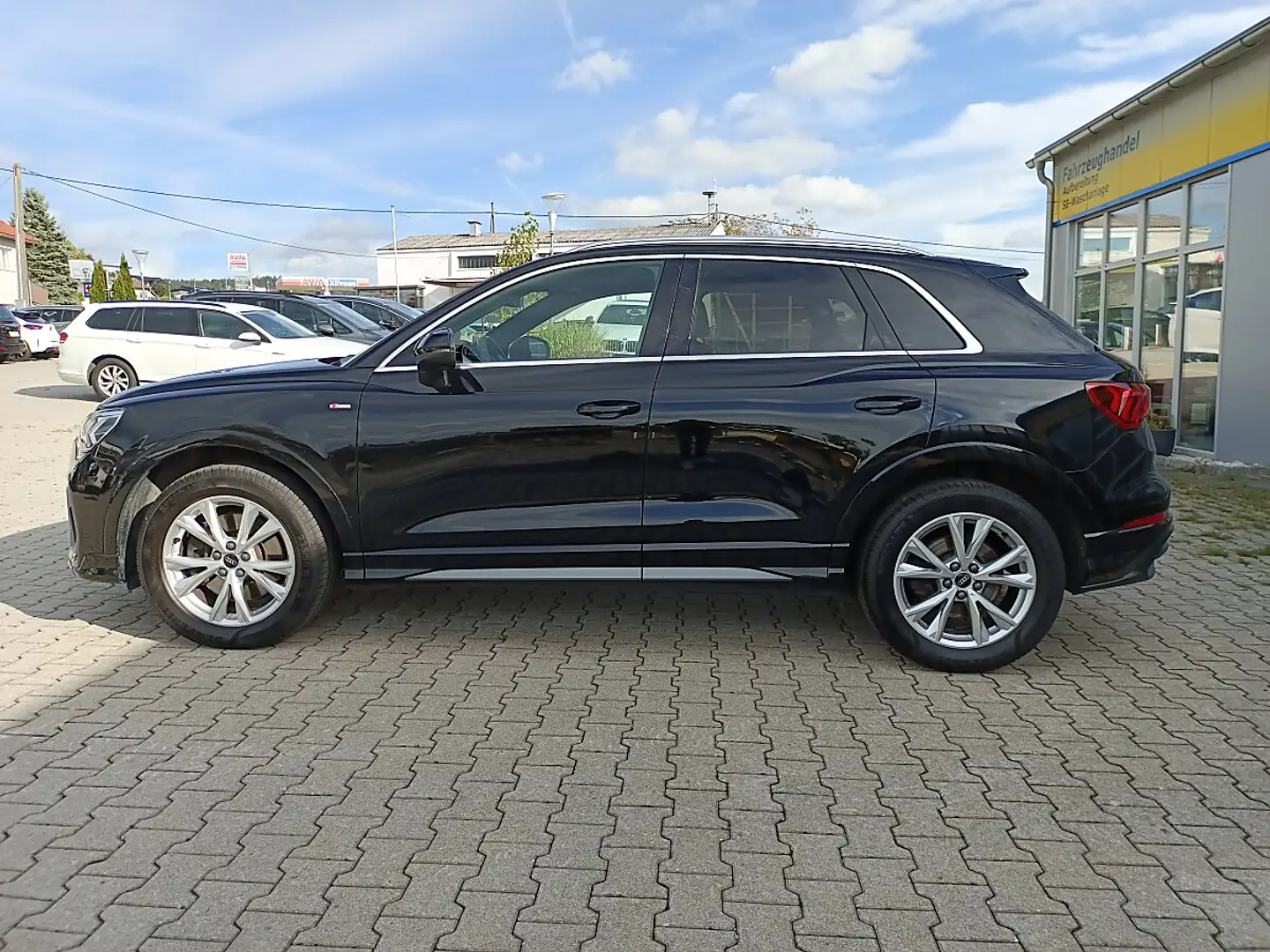 Audi Q3 40 TFSI quattro S-tronic S-line *LED*AHV*RFK*GRA Schwarz - 2