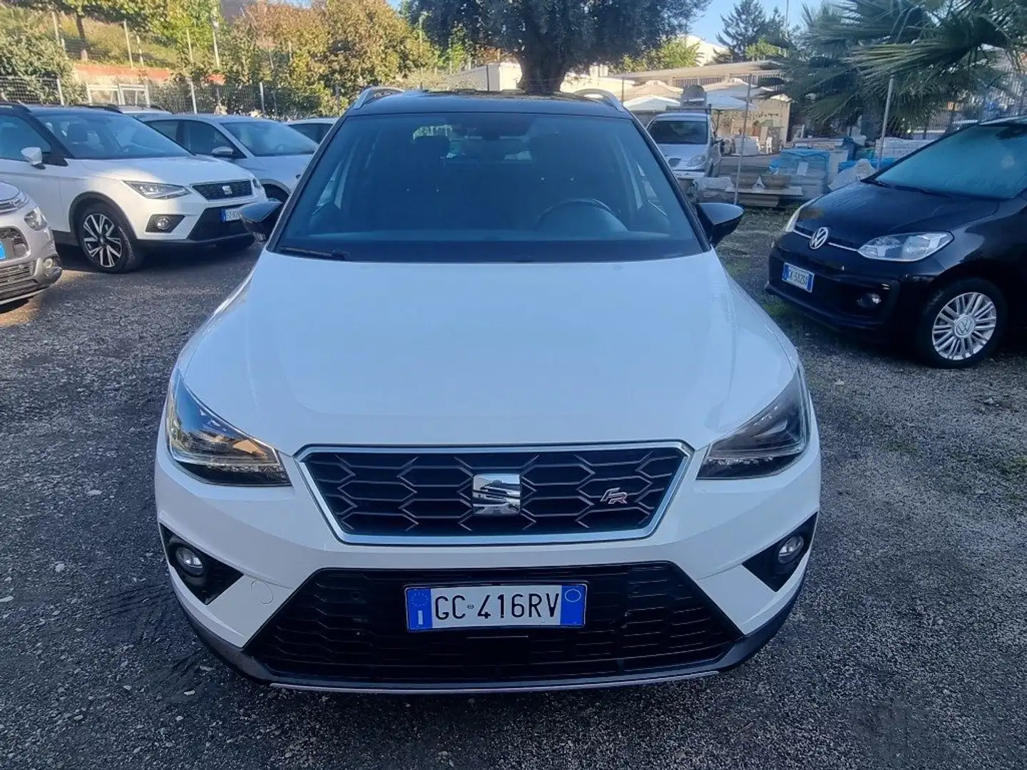 SEAT Arona 1.0 TGI FR Weiß - 1