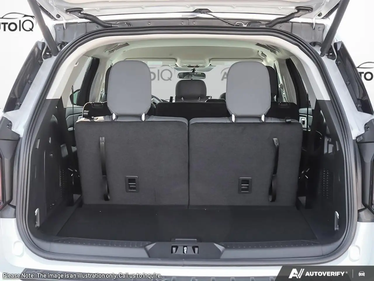 Ford Explorer снимка Ford Explorer