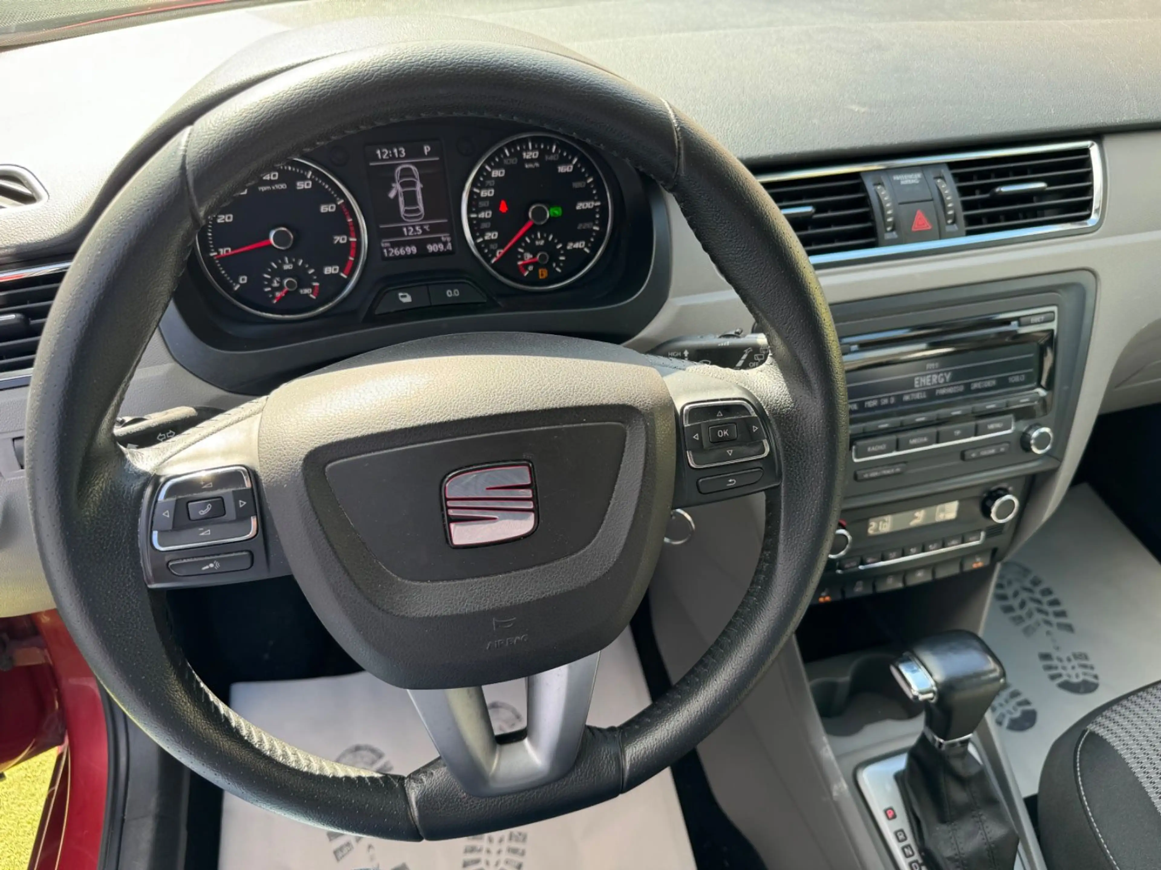 SEAT Toledo 1.4 TSI Style Salsa DSG -2.Hand-S.heft! — photo 13