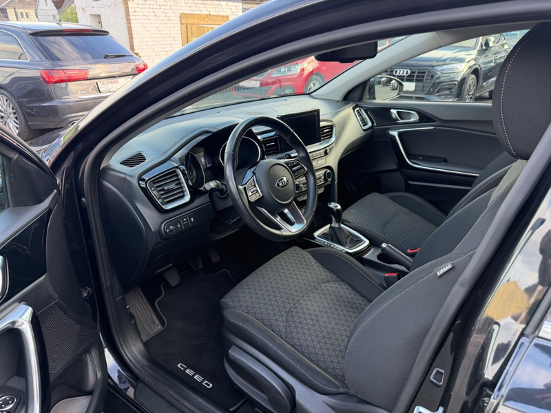 Kia ProCeed / pro_cee'd pro cee'd / ProCeed — photo 12