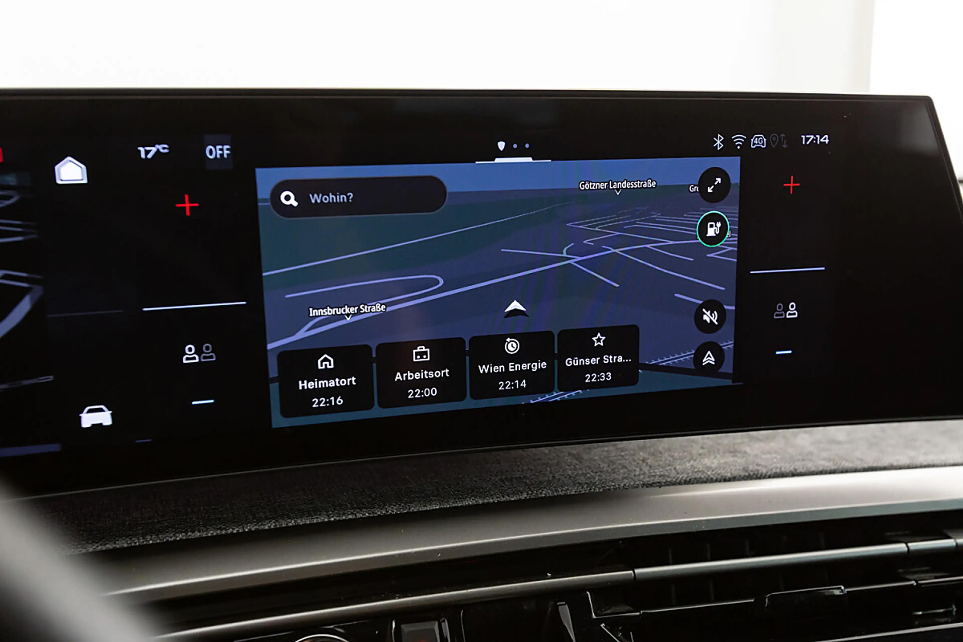 Peugeot 5008 Elektro 230 98kWh — photo 13