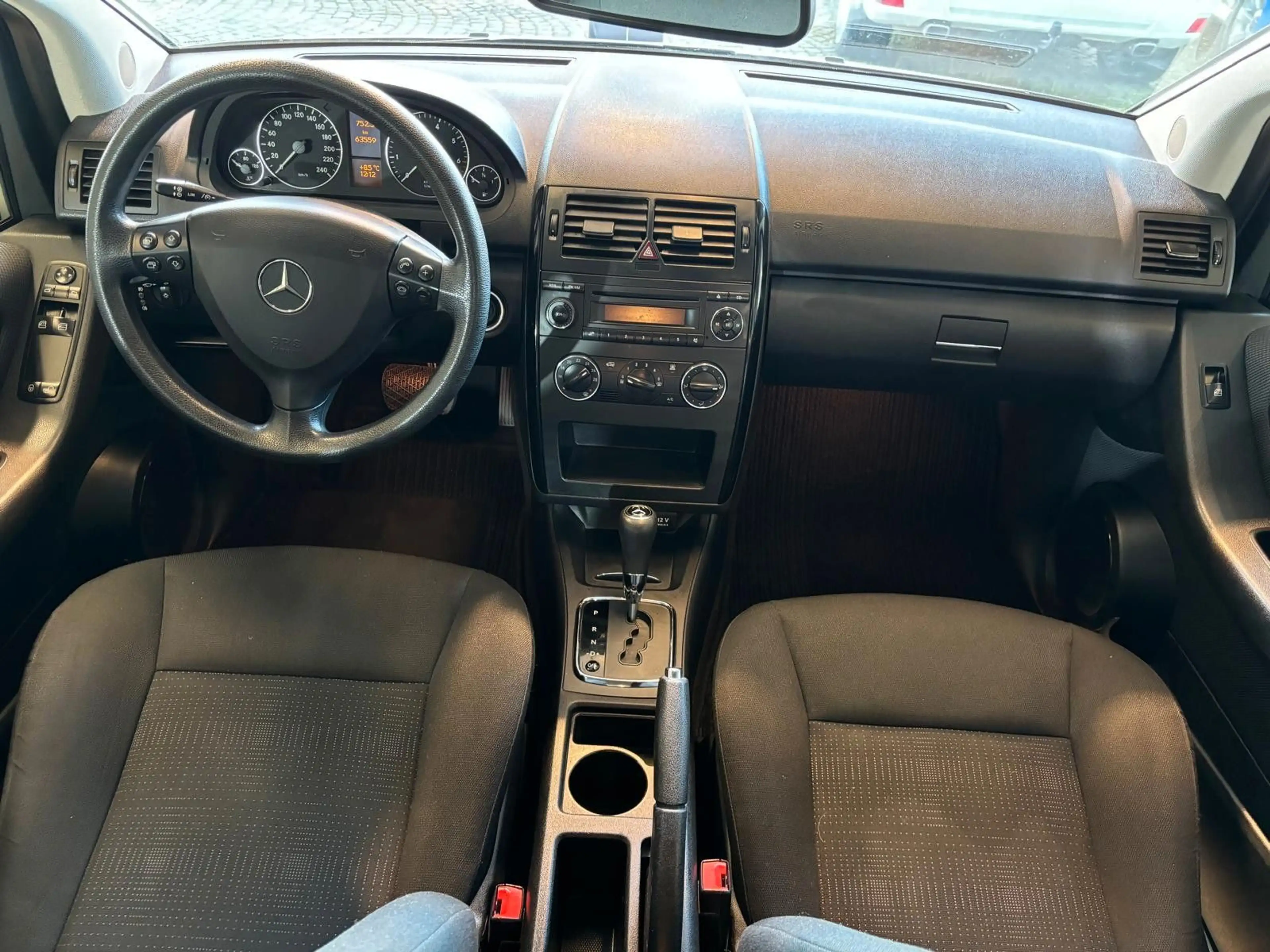 Mercedes-Benz A 150 / Automatik / 64TKM /  Klima / Tempomat — photo 15