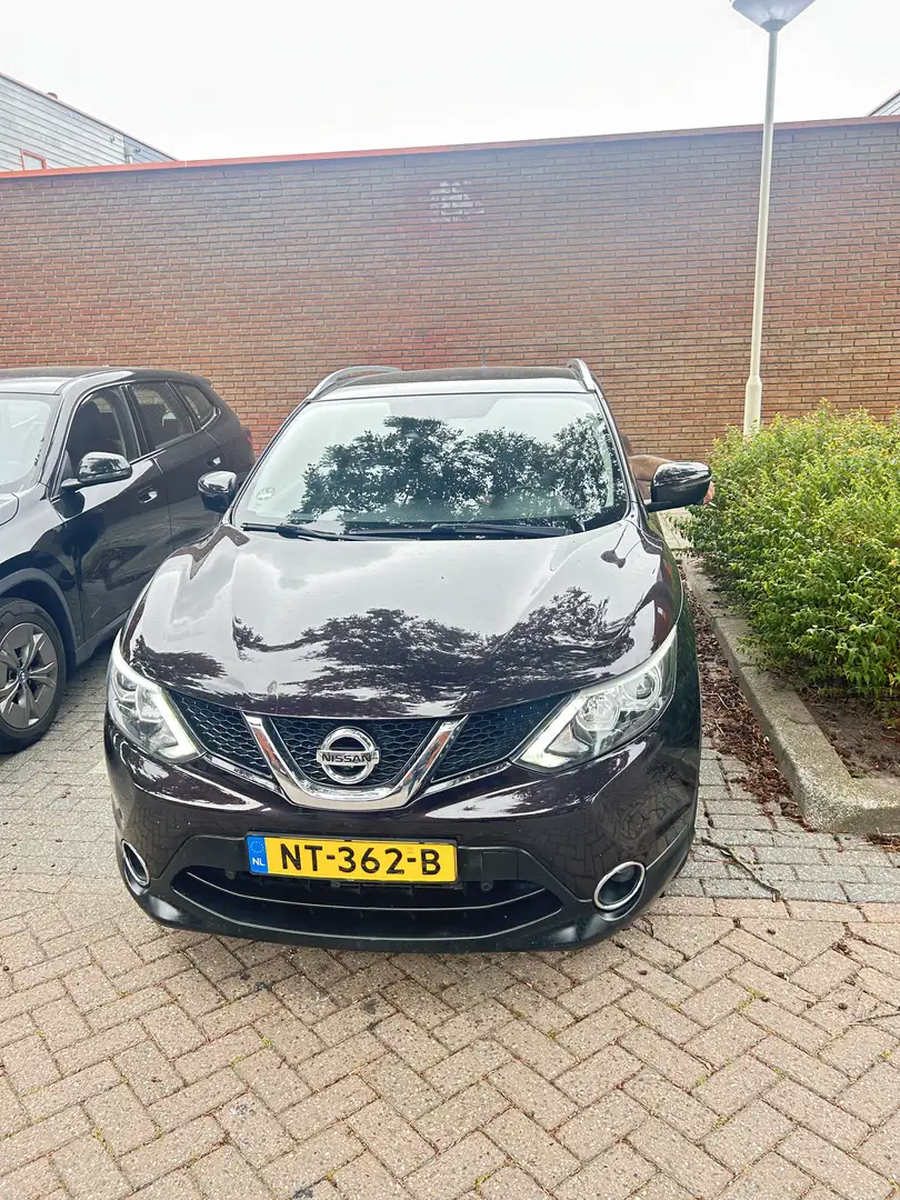 Nissan Qashqai 1.6 dCi Connect Edition Paars - 1