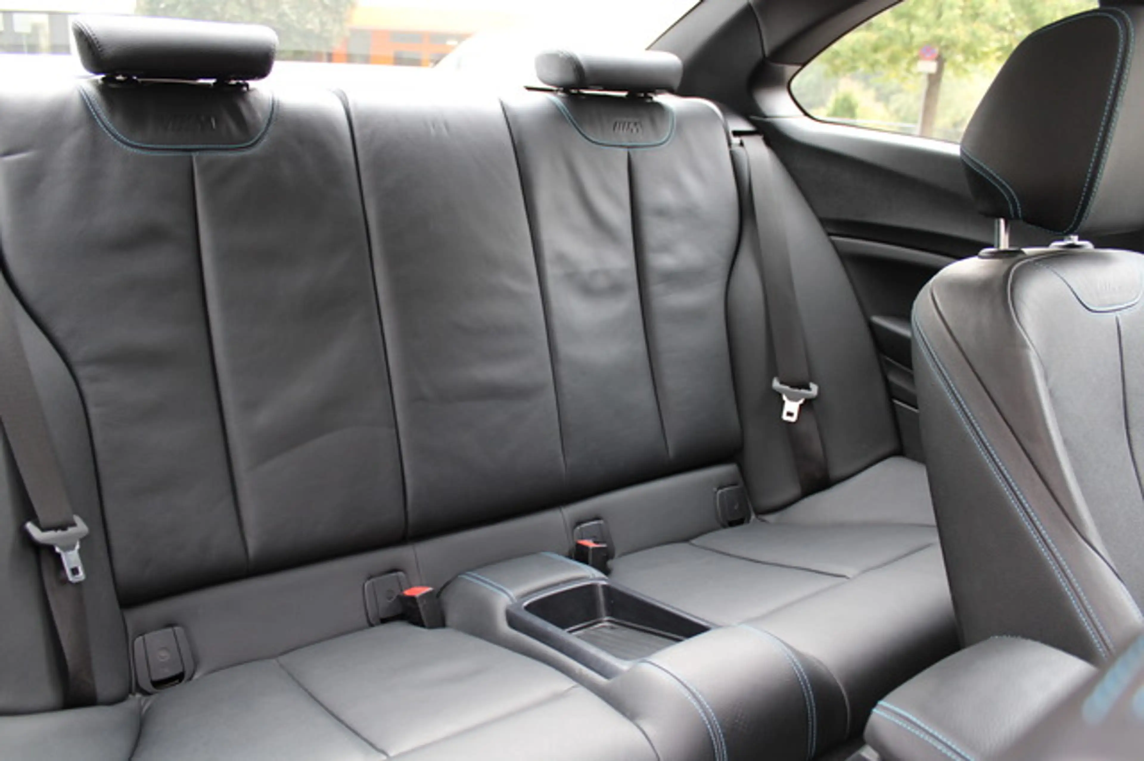 BMW 230 i xDrive Sport Line Aut. Leder/Navi/Kamera — photo 11