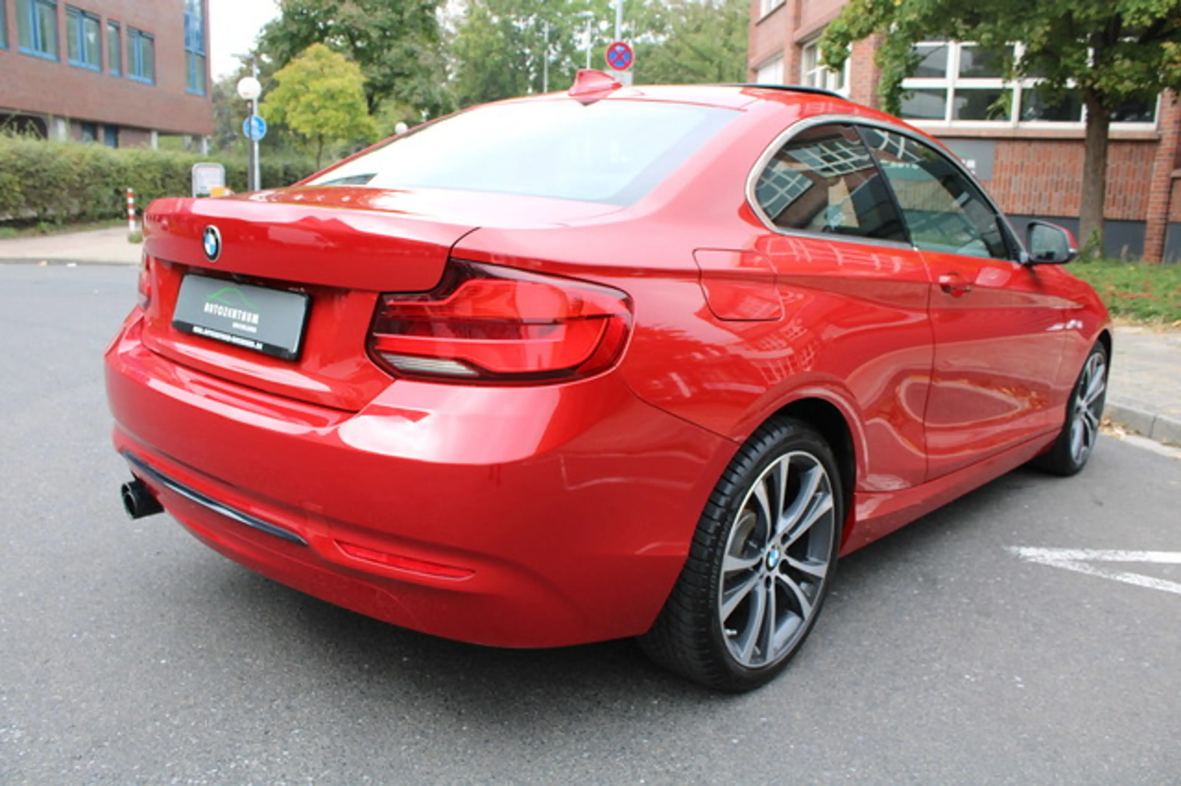 BMW 230 i xDrive Sport Line Aut. Leder/Navi/Kamera — photo 4