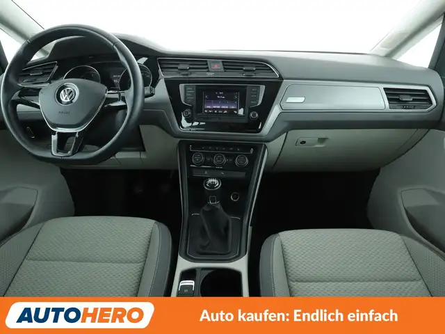 Volkswagen Touran view 12