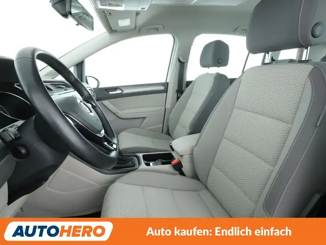 Volkswagen Touran view 10