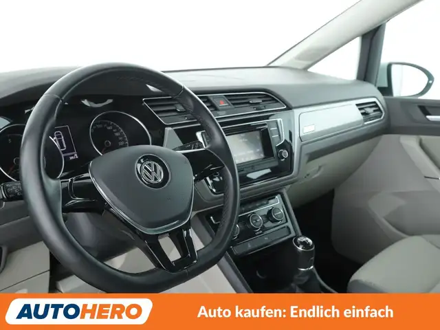 Volkswagen Touran view 11